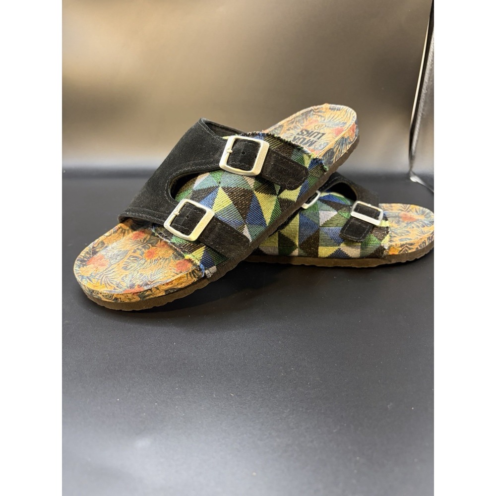 Muk Luks Hippy Geometric Funky Women's Valerie Terra Turf‎ Sandals  Size 9 Black